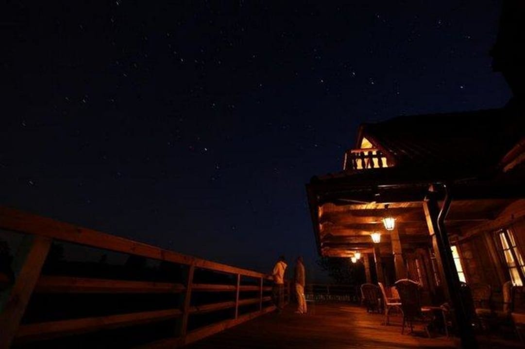 Taras i obserwacje gwiazd Dwór Stanica Rzeczna Łabędzie