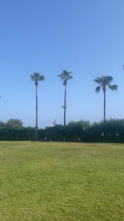 Strand Wyndham Garden Lara