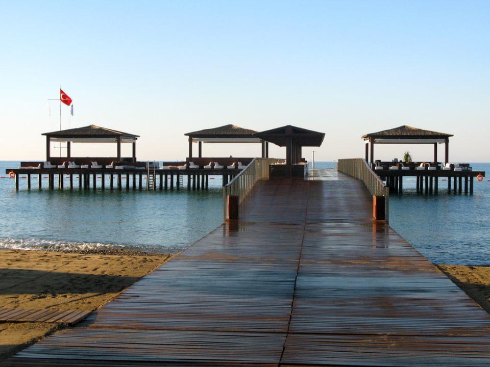 Pier morgens Gloria Serenity Resort