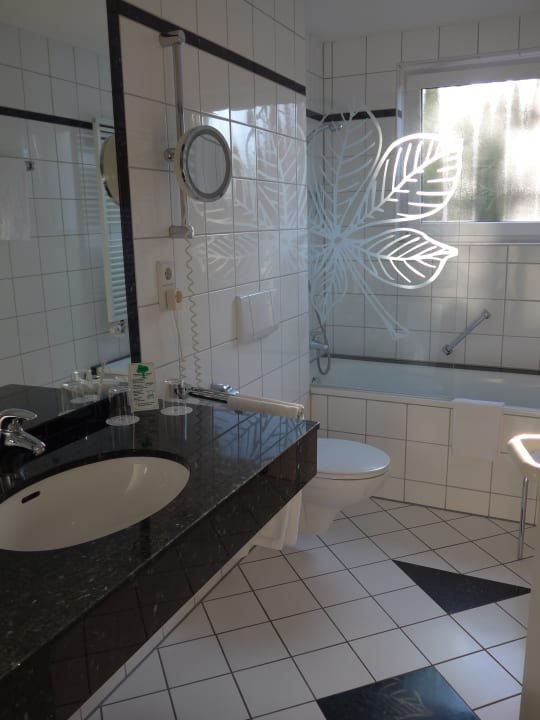 Zimmer Bernstein Villa Kastania