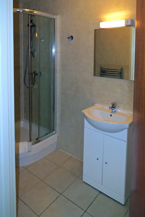 Duschbad Hotel Runnymede Court