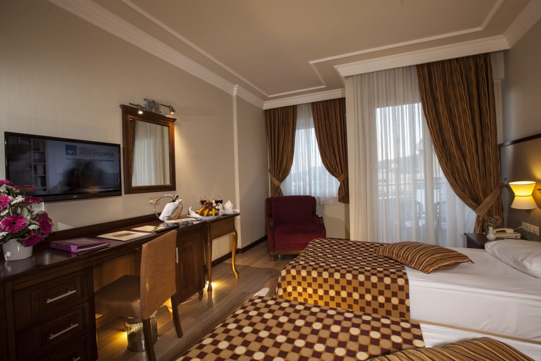 Zimmer Rox Royal Hotel