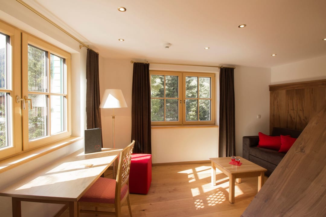 Zimmer Hotel Lech & Residenz Chesa Rosa