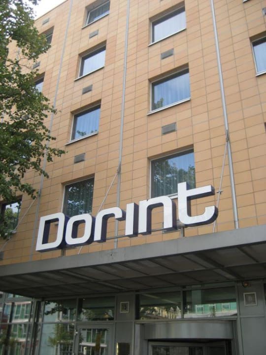 Neue Front des Hotels Essential by Dorint Berlin-Adlershof