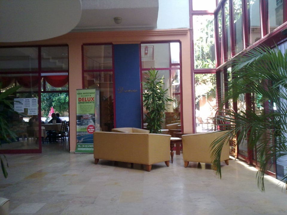 Lobby Hotel Diamore