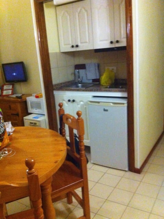 Wohnzimmer mit Küche  Hotel Tivoli