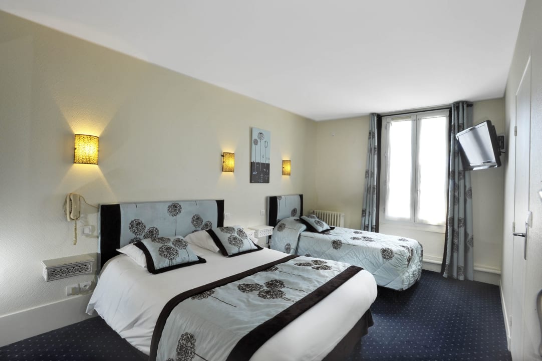 Chambre triple A L'hotel Des Roys