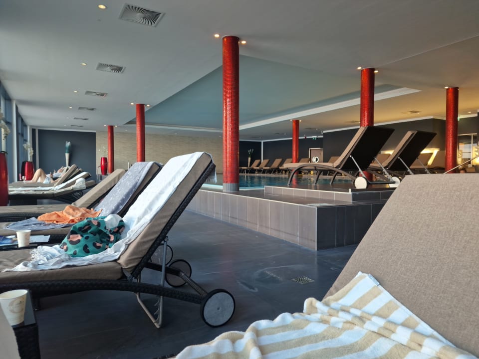Pool Hotel Bayside