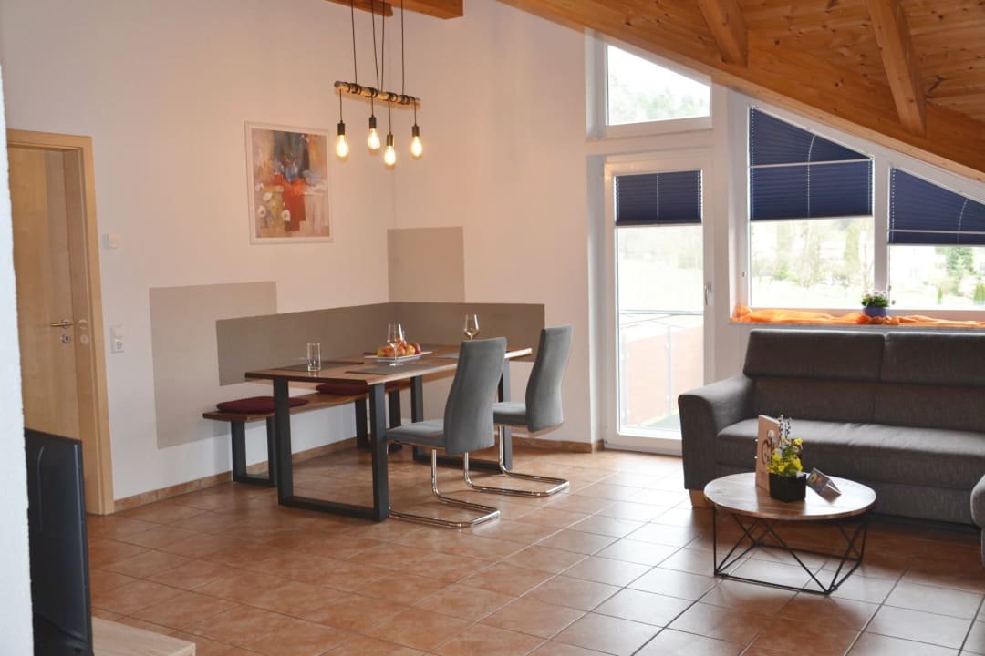 Zimmer Ferienwohnungen Obstgut mit Herz, Inh. Thomas Maier