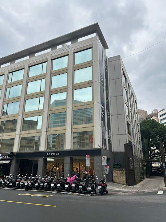 Außenansicht Hotel Les Suites - Ching Cheng