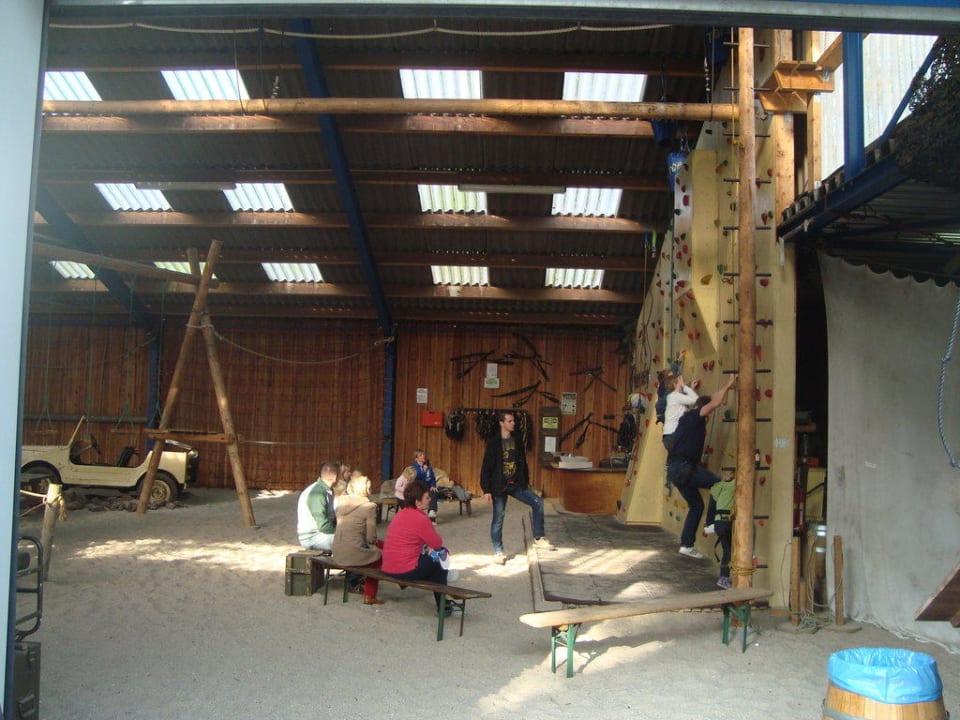 Kletterwand Roompot Hunzedal