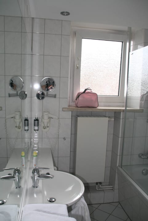 Waschbecken Garner Hotel Hamburg - Wandsbek Marktplatz