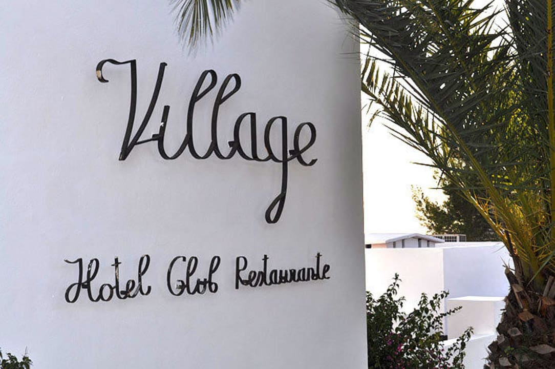 Entrance Hotel Village Ibiza