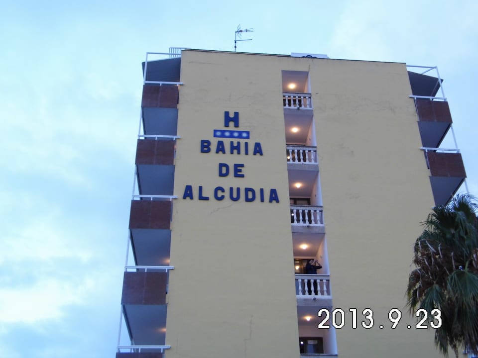 Vom Pool fotografiert Bahía de Alcúdia Hotel & Spa