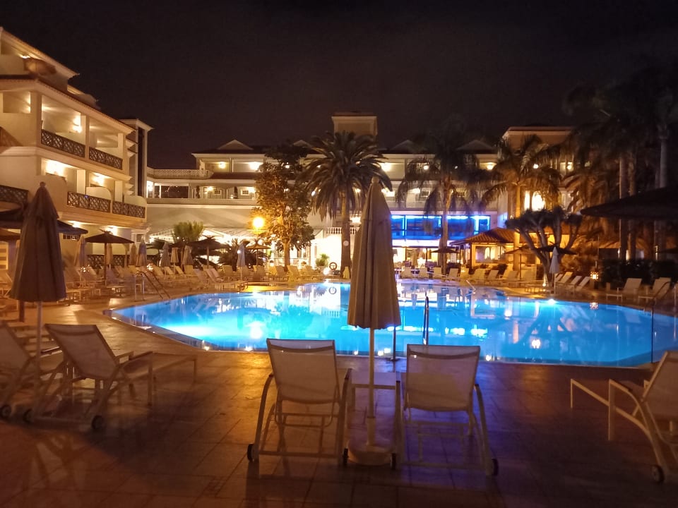 Pool Hotel Riu Garoe