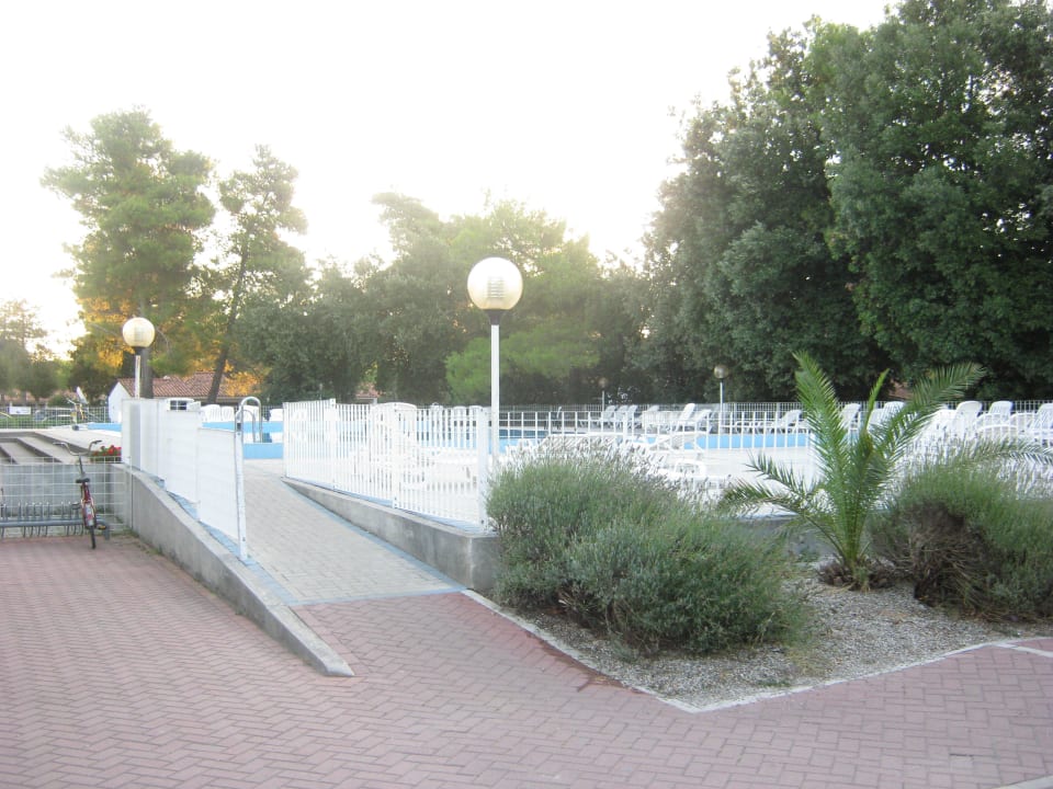 Großer Pool Villaggio Residence Punta Spin