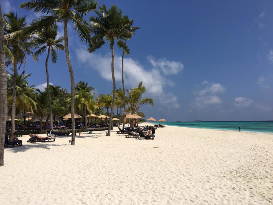 Strand Kuredu Island Resort & Spa