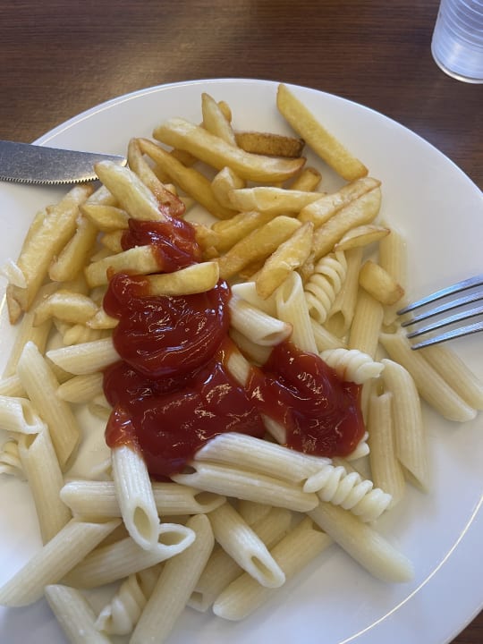 Gastro Aparthotel Golden Line
