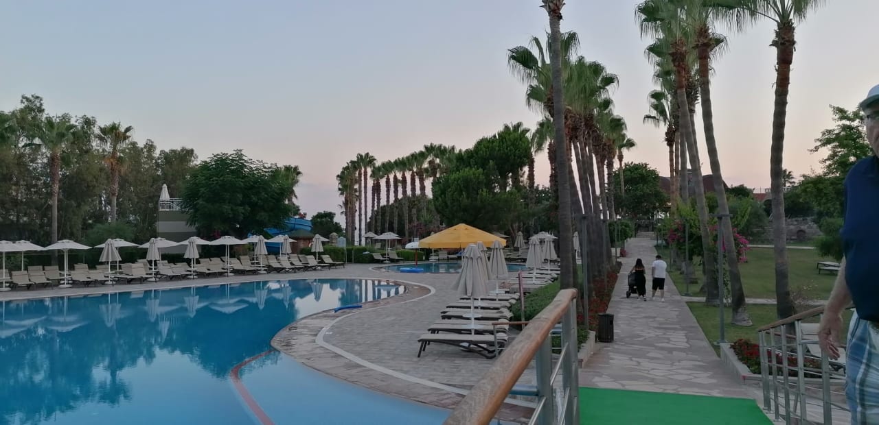 Pool Arum Barut Collection