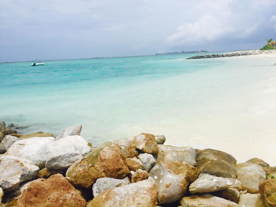 Wunderschöner Strand Adaaran Select Meedhupparu Island Resort - Premium All Inclusive