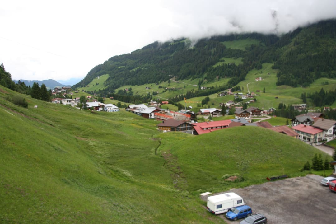 Baustelle von oben IFA Alpenrose Hotel Kleinwalsertal