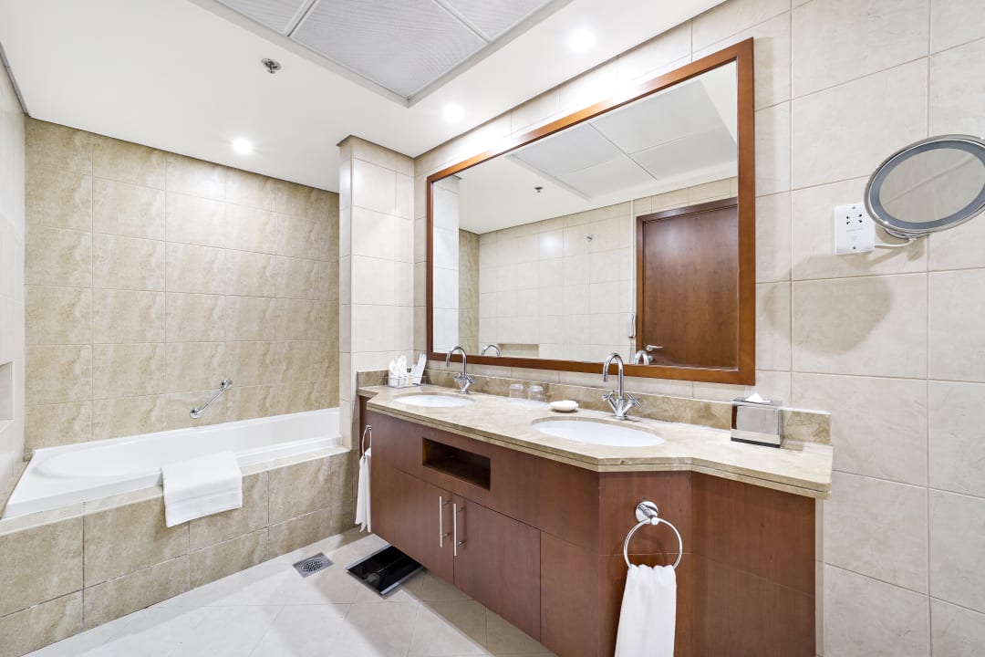 Zimmer Blue Beach Tower The Walk JBR