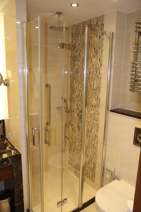 Łazienka DoubleTree by Hilton Hotel & Conference Centre Warsaw