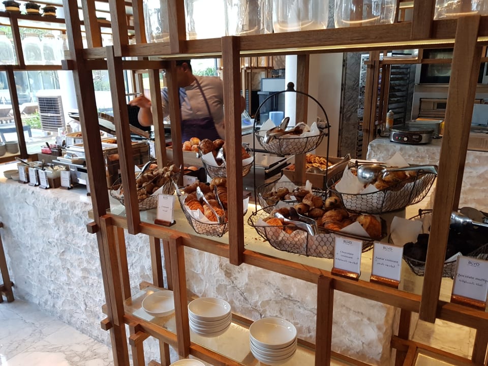 Restaurant FIVE Palm Jumeirah Dubai
