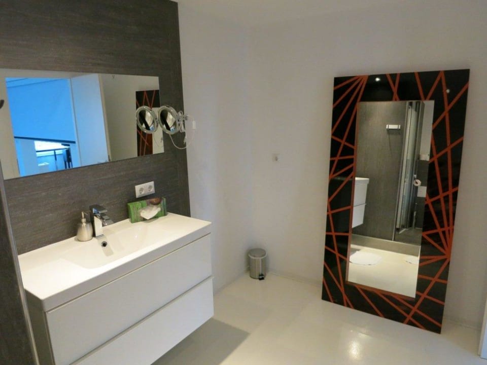 Zimmer 212 Badezimmer Hotel Youngstar