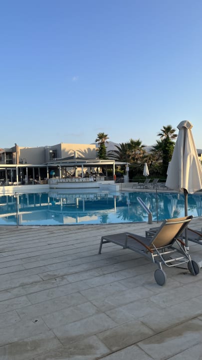 Pool Hotel Minos Mare Beach