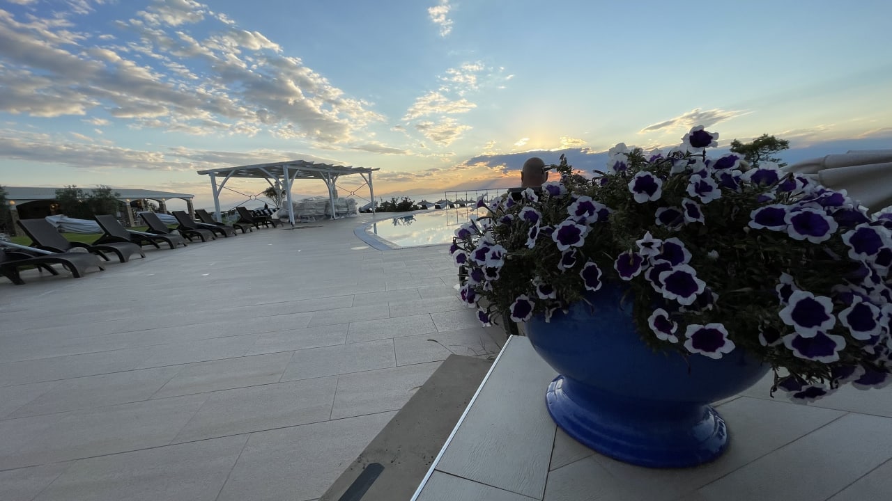 Pool Istion Club & Spa