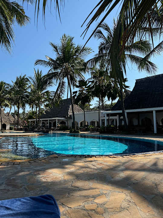 Pool Sultan Sands Island Resort & Spa