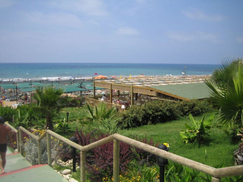die neue Strandbar Trendy Aspendos Beach Hotel