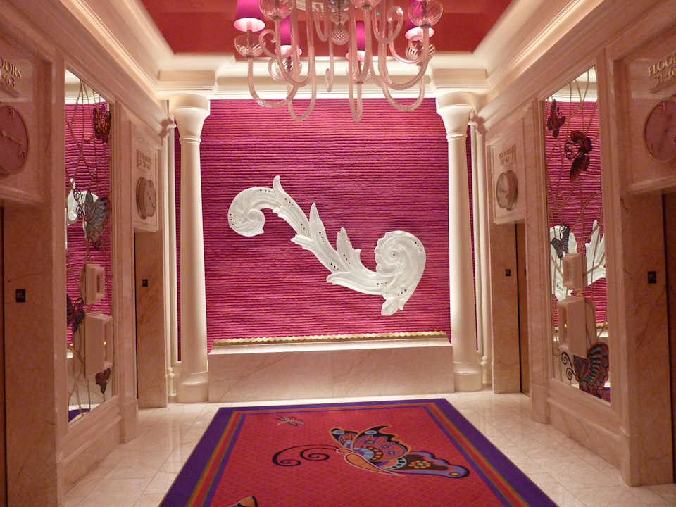 Aufzugbereich in der Lobby Hotel Encore Las Vegas
