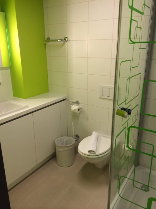 Badezimmer Hotel Harry's Home Linz