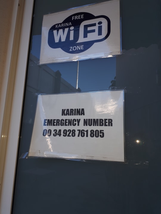 Lobby Apartments Karina