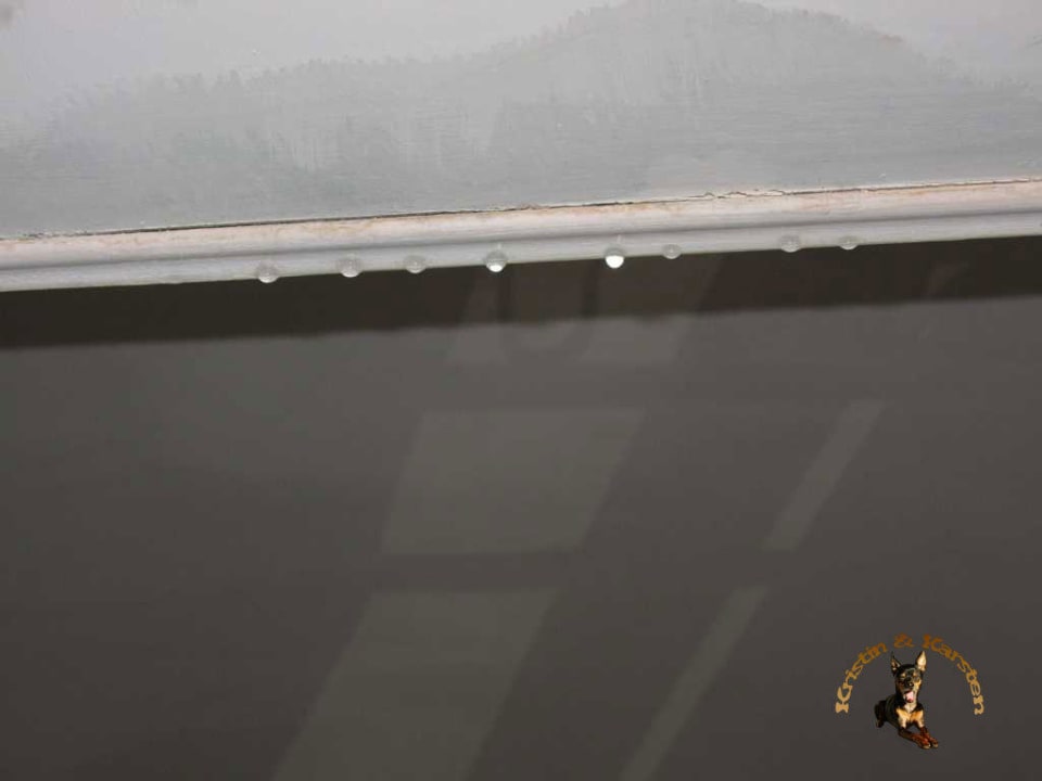 Tropfende Klimaanlage im Zimmer 46 Hotel Castille