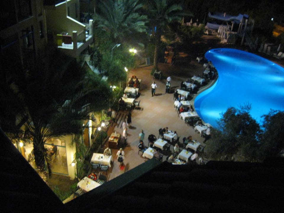 Ausblick vom Balkon unseres Zimmers Dosi Hotel