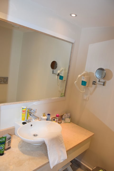 Badezimmer / Waschtisch Hotel Botanik Platinum