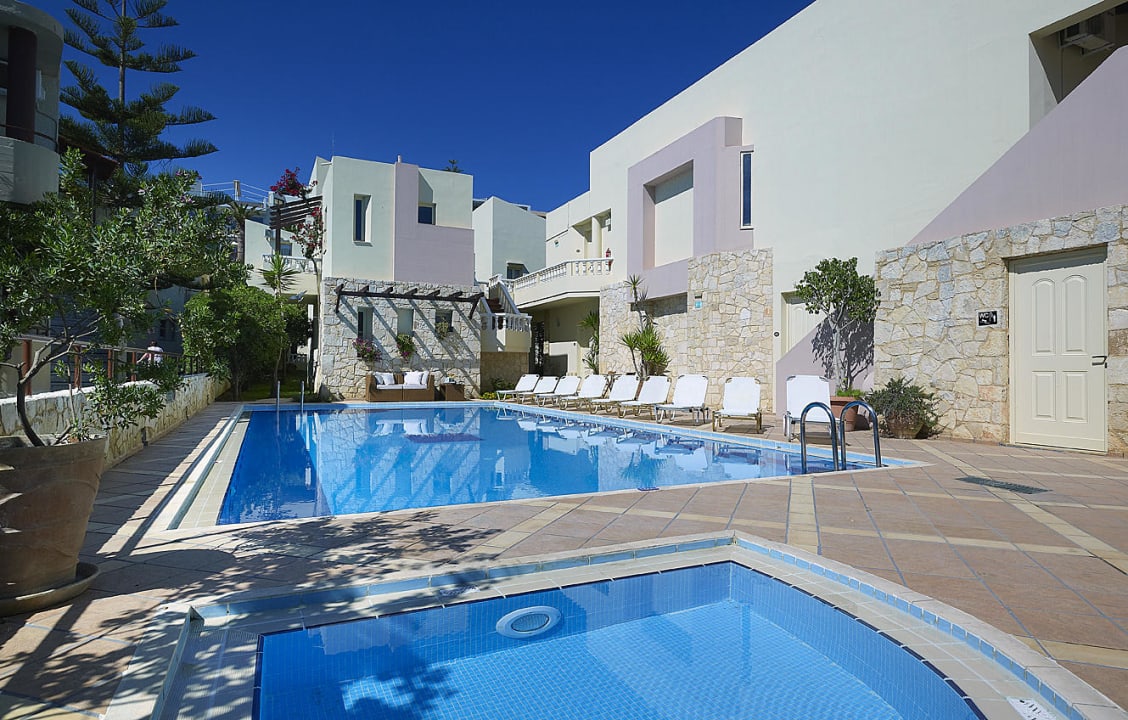 Pool view from the bar Hotel Elotis Suites