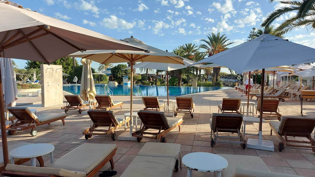 Pool Sentido Bellevue Park