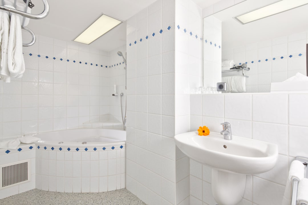 Badezimmer Juniorsuite Hotel Hocheder