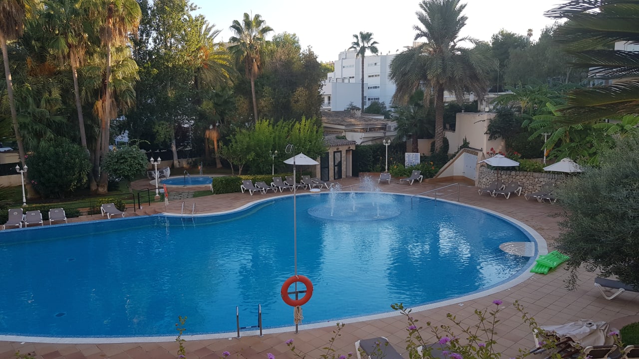 Pool Valentin Grand Park Suite Hotel
