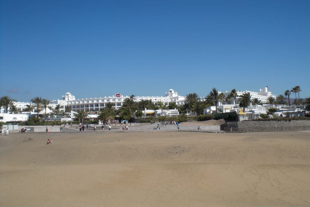 Hotelanlage von den Dünen aus Hotel Riu Palace Maspalomas Adults Only