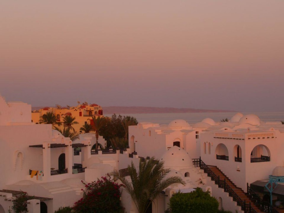 Ausblick über die Dächer Arabella Azur Resort