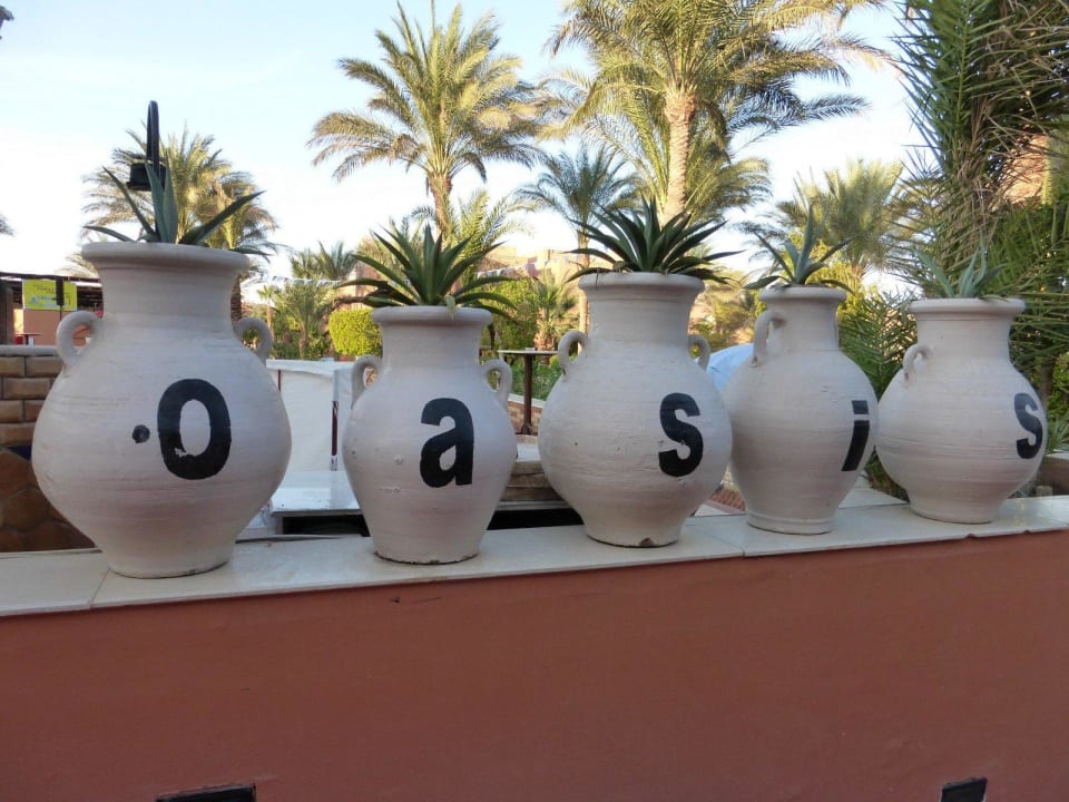 Zugang zur Terrasse des Hauptrestaurant Jaz Makadi Oasis Resort