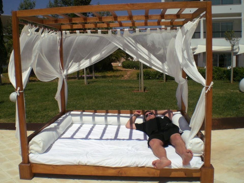 Poolliegen Grand Palladium Select Palace Ibiza