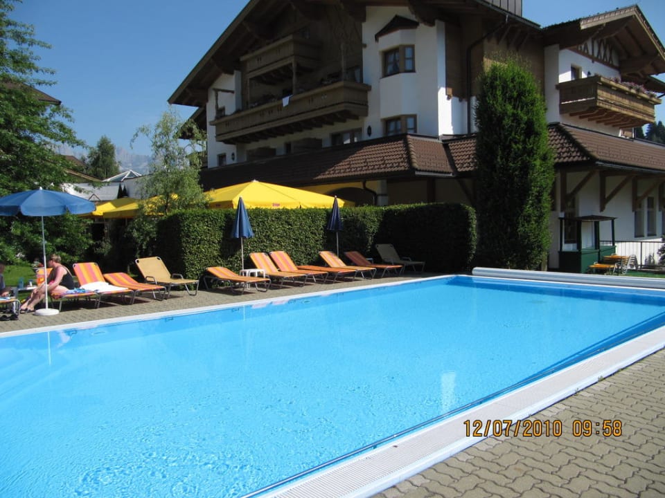 Außenpool Lisi Family Hotel Reith bei Kitzbühel