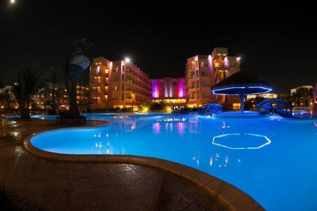 Один из бассейнов Seagull Beach Resort