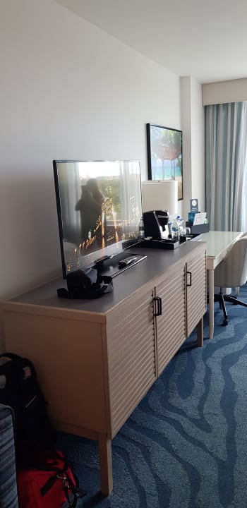 Zimmer Loews Sapphire Falls Resort at Universal Orlando